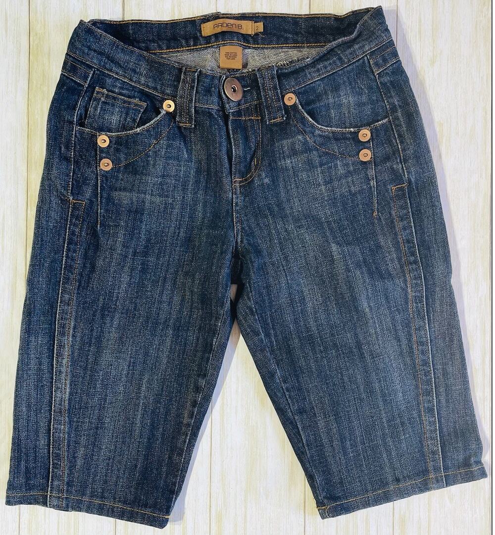 Arden B Women's Blue Jean Capris Size 2
